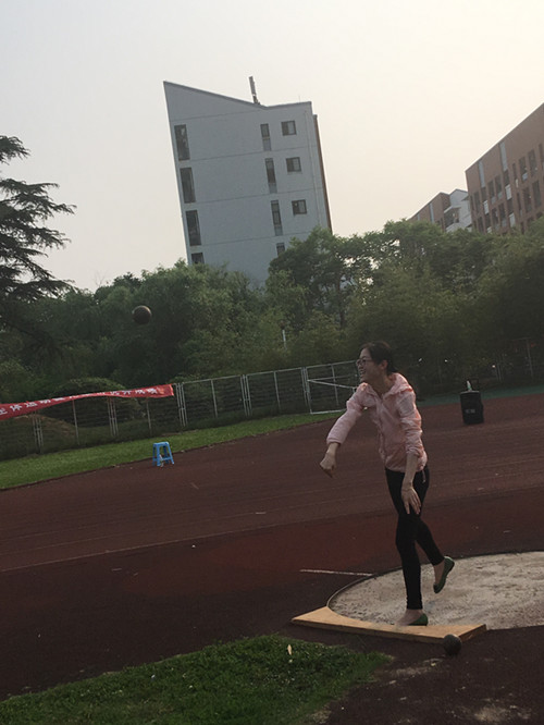 我院教职工积极参加2017年盐城工学院教职工运动会